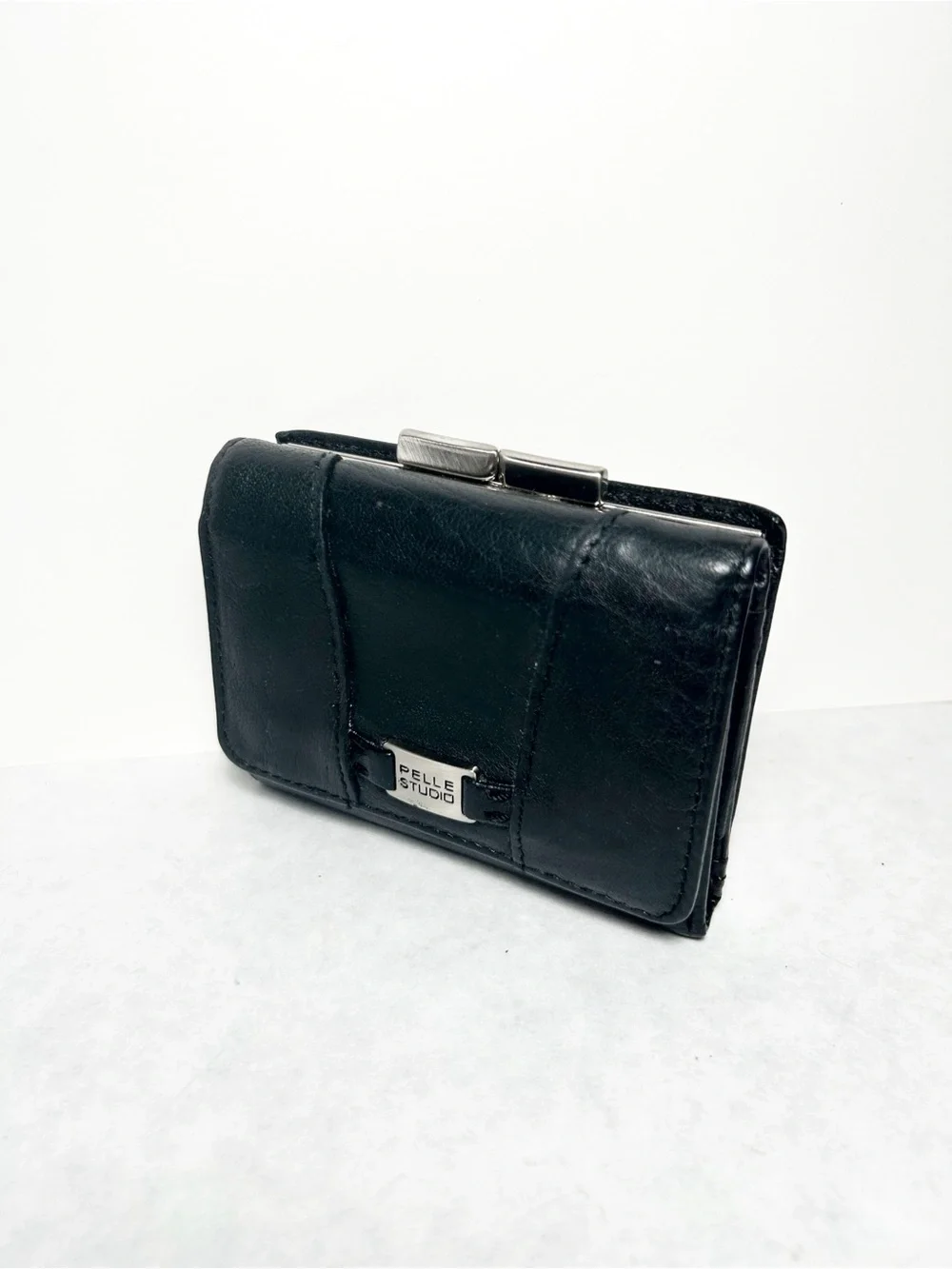 Pelle Studio Genuine Leather Black Trifold Wallet with Kiss Lock EUC